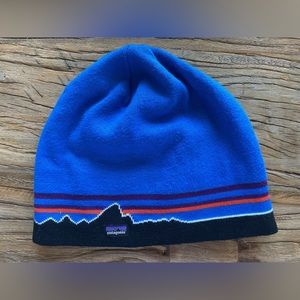 Patagonia beanie.  One size. Men’s or women’s. Royal blue
